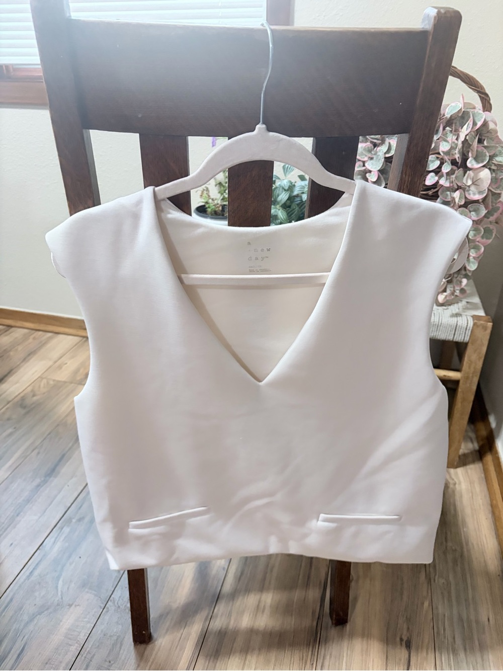 a new day Sleeveless V-Neck Crop Top in White